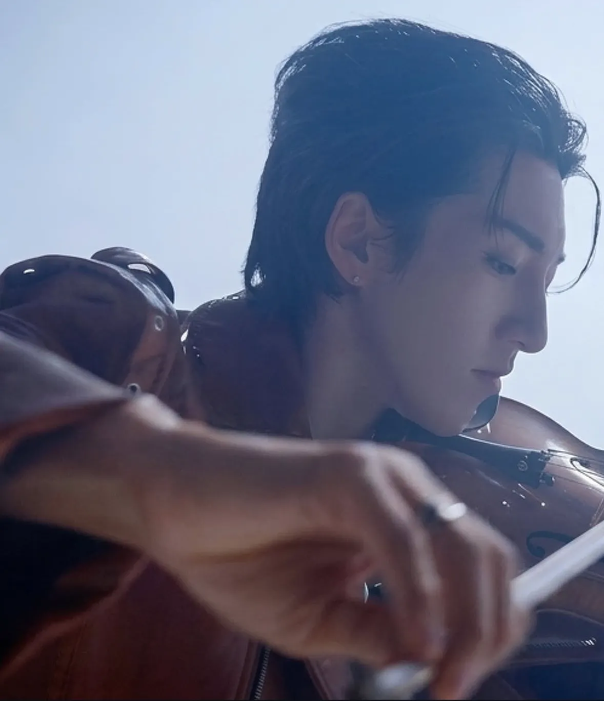 ALL'N: The Violinist Pulling K-pop's Strings