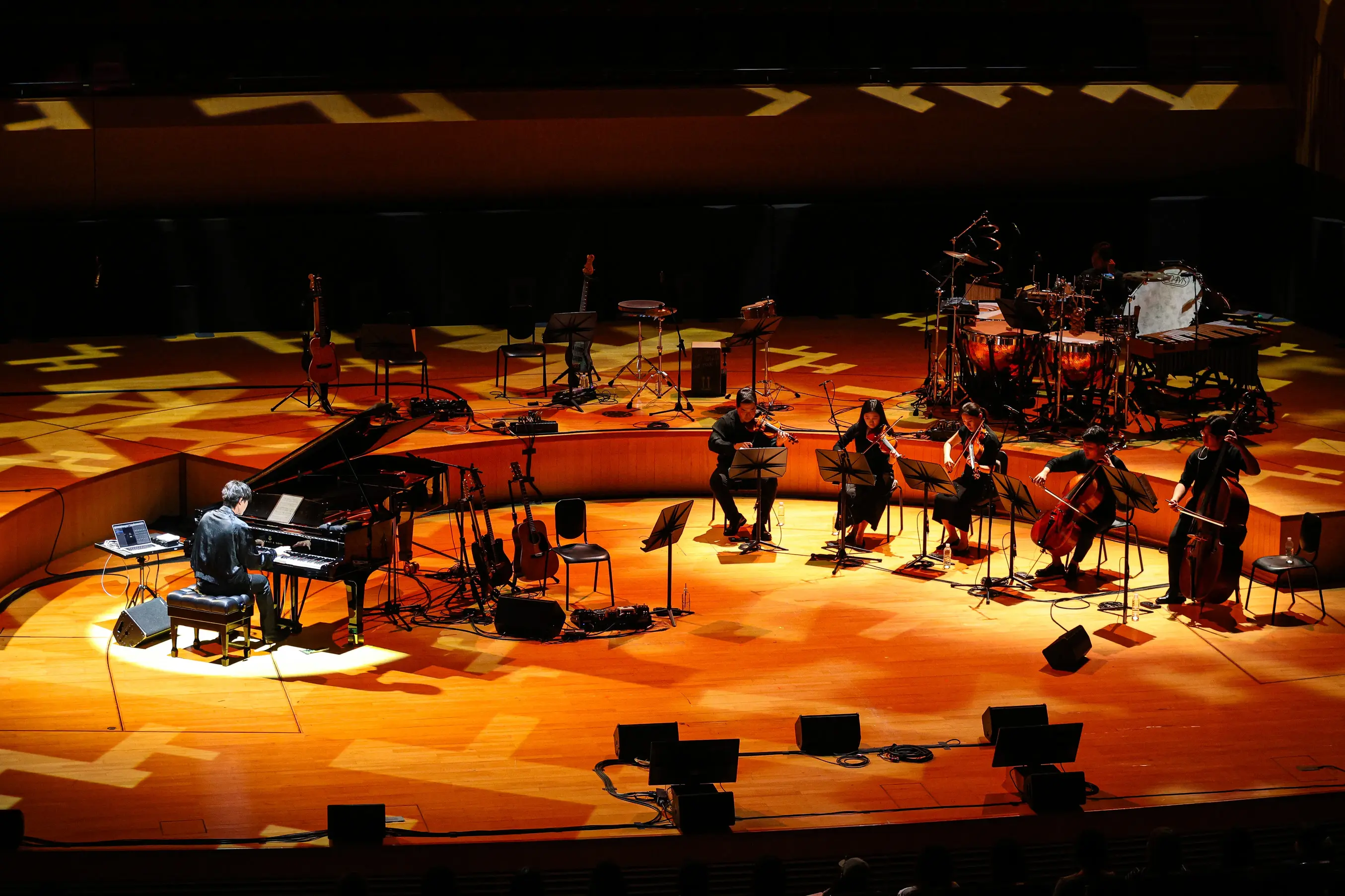 Eun-Chul Oh: The Symmetry of Silence and Sound